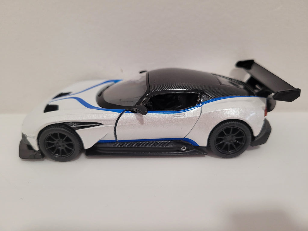 Aston Martin Vulcan - Blanc