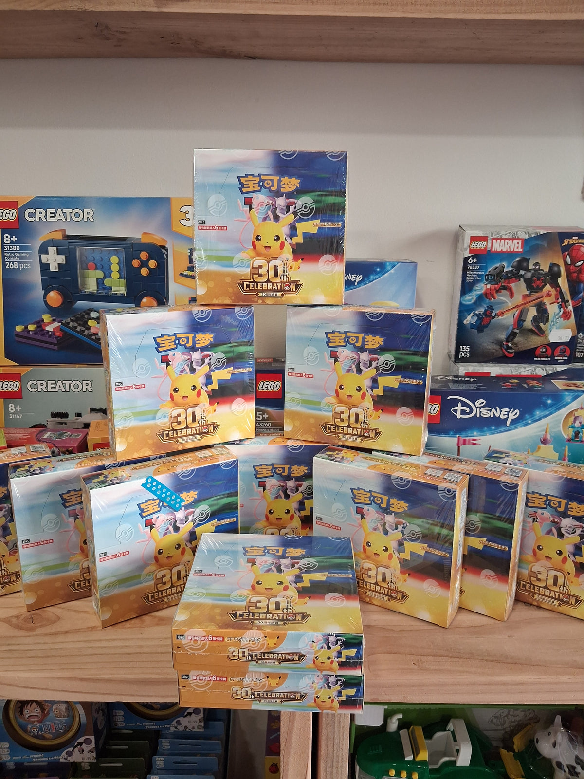 Display Pokémon 30ans (chin)