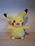 Peluche Pokemon - Grand format 🟠 - Pikachu souriant