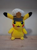 Peluche Pokemon - Grand format 🟠 - Capitaine Pikachu